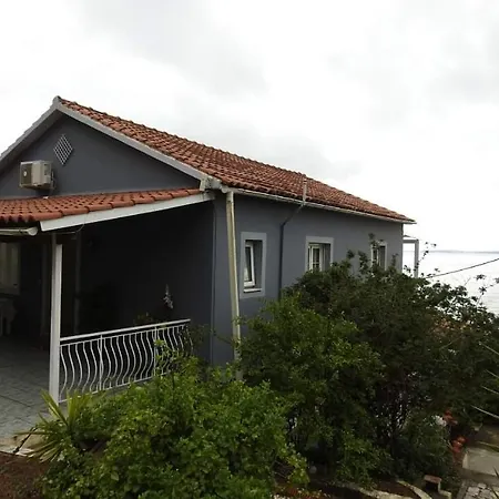 Apartment Dionysos Glyfa